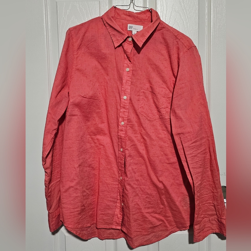 GAP WOMENS LONG SLEEVE BUTTON UP